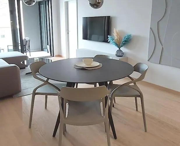 Splendid View Apartment *